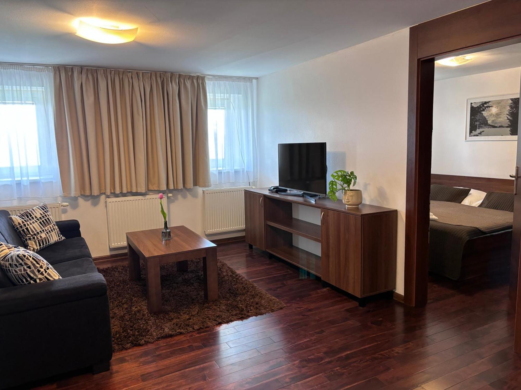 Apartmany Snow V Centre Stareho Smokovca Vysoke Tatry Exterior photo