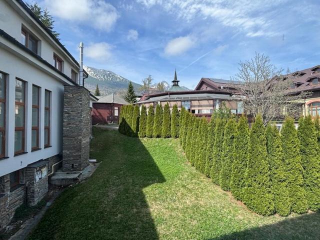 Apartmany Snow V Centre Stareho Smokovca Vysoke Tatry Exterior photo